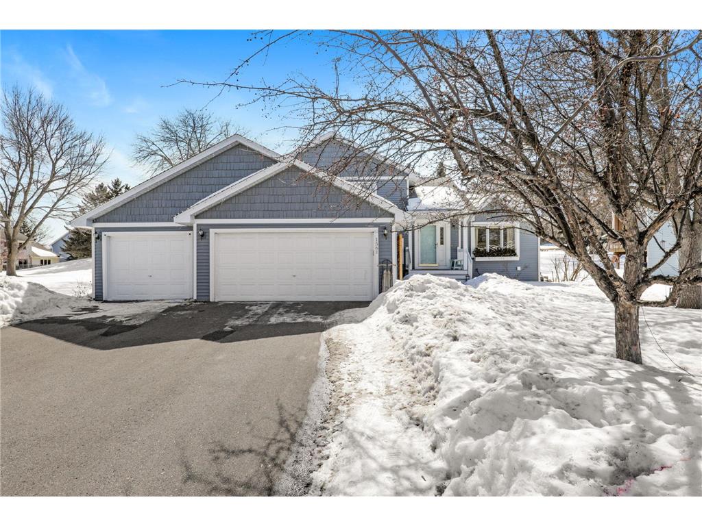 1561 Heron Drive, Chanhassen, MN, 55317 MLS 6343079 Edina Realty