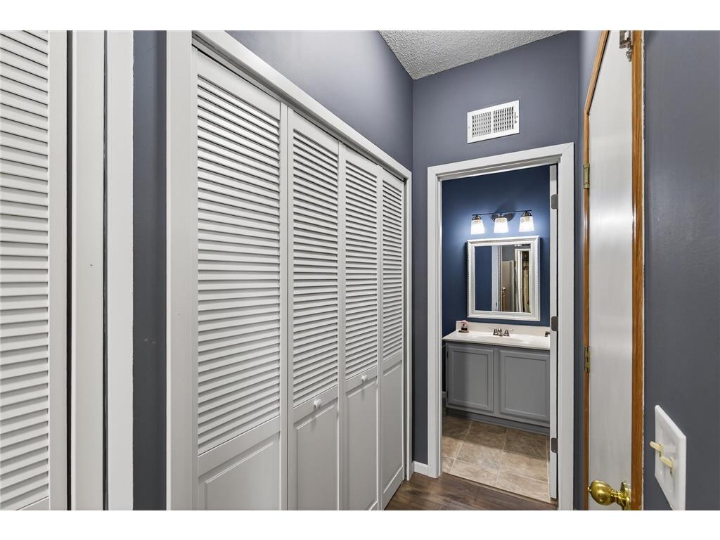 15610 Garnet Way Apple Valley MN 55124 7045533 image14