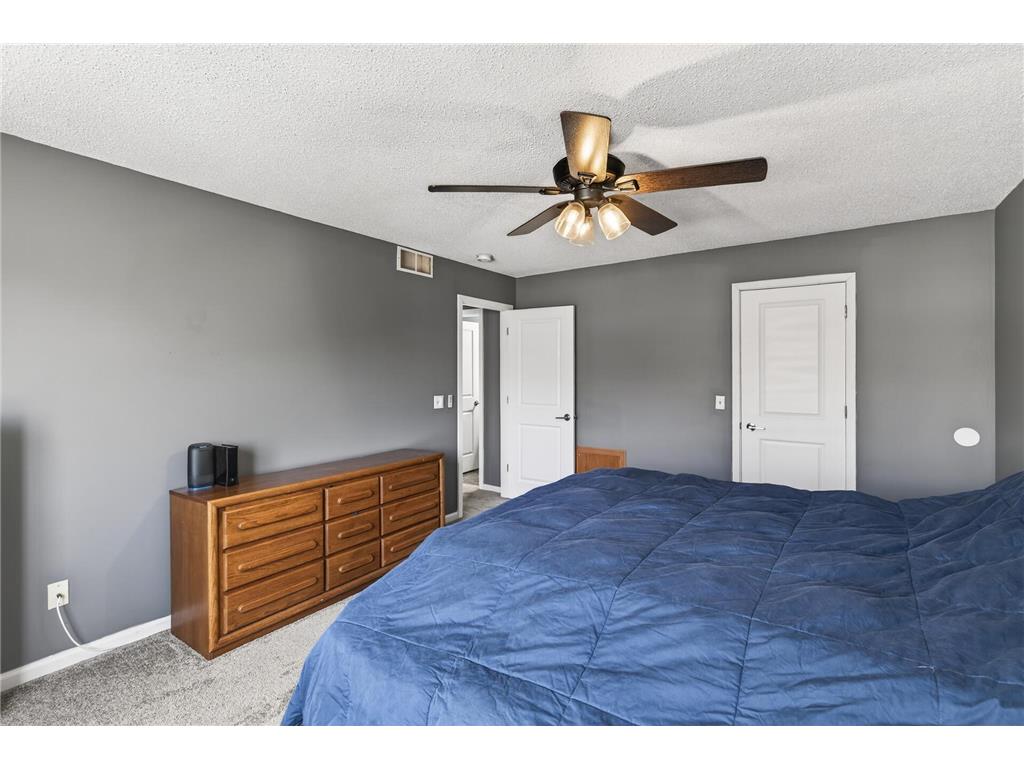 15610 Garnet Way Apple Valley MN 55124 7045533 image20