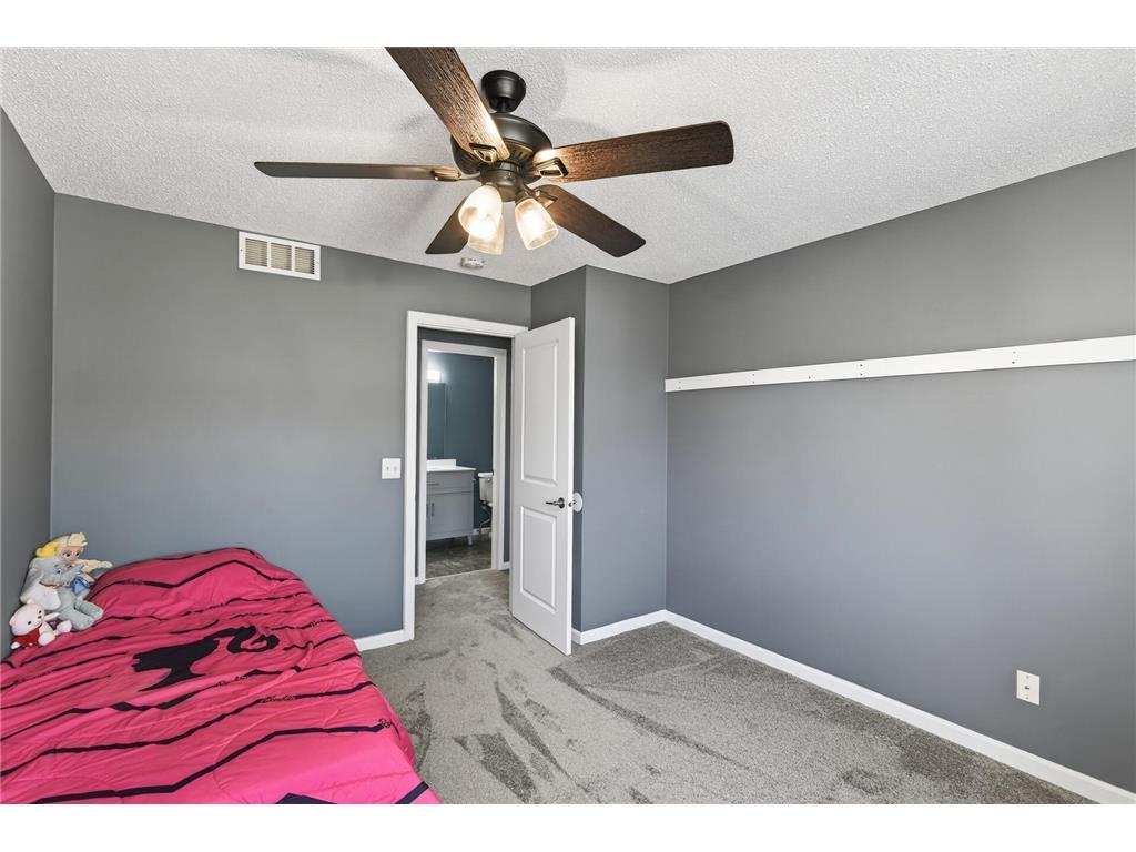 15610 Garnet Way Apple Valley MN 55124 7045533 image22