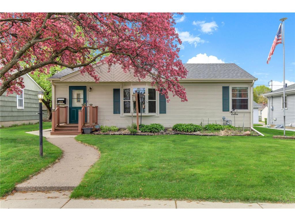 1562 Hoyt Avenue E Saint Paul MN 55106 7066910 image1