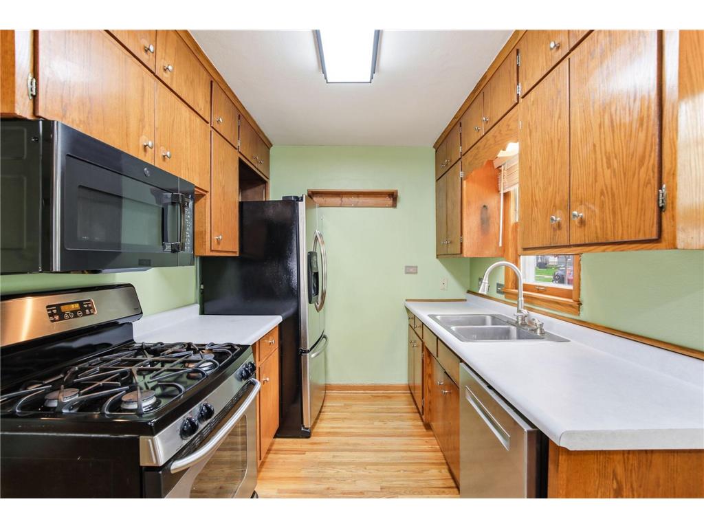 1562 Hoyt Avenue E Saint Paul MN 55106 7066910 image11
