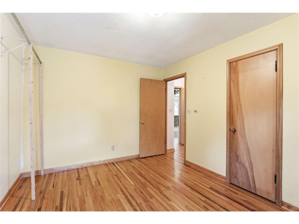 1562 Hoyt Avenue E Saint Paul MN 55106 7066910 image17