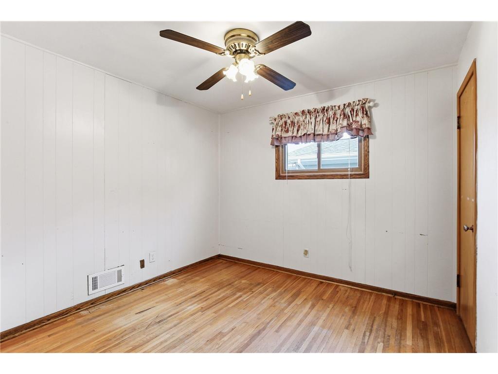 1562 Hoyt Avenue E Saint Paul MN 55106 7066910 image18