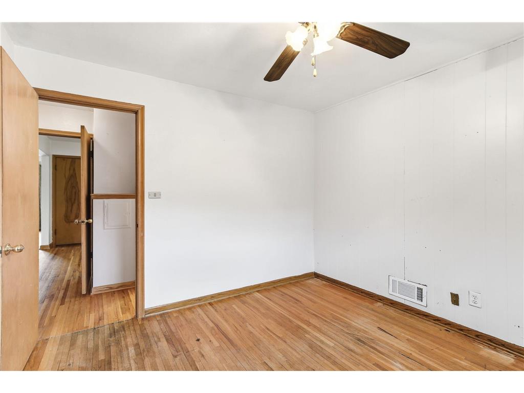 1562 Hoyt Avenue E Saint Paul MN 55106 7066910 image19