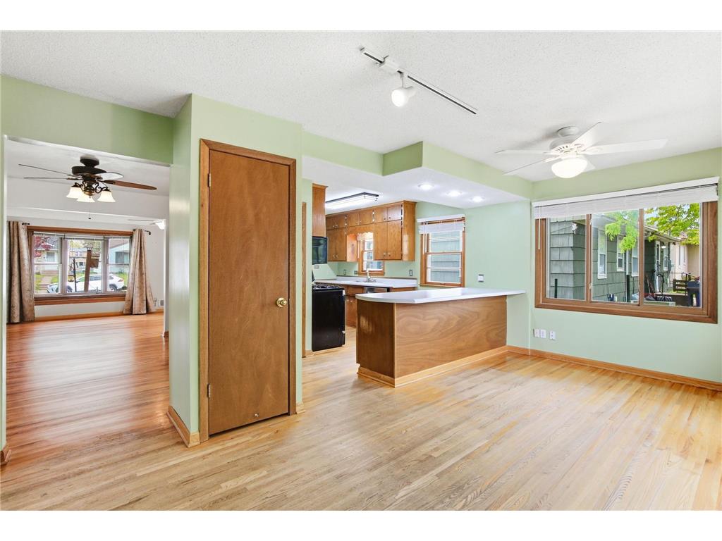 1562 Hoyt Avenue E Saint Paul MN 55106 7066910 image8