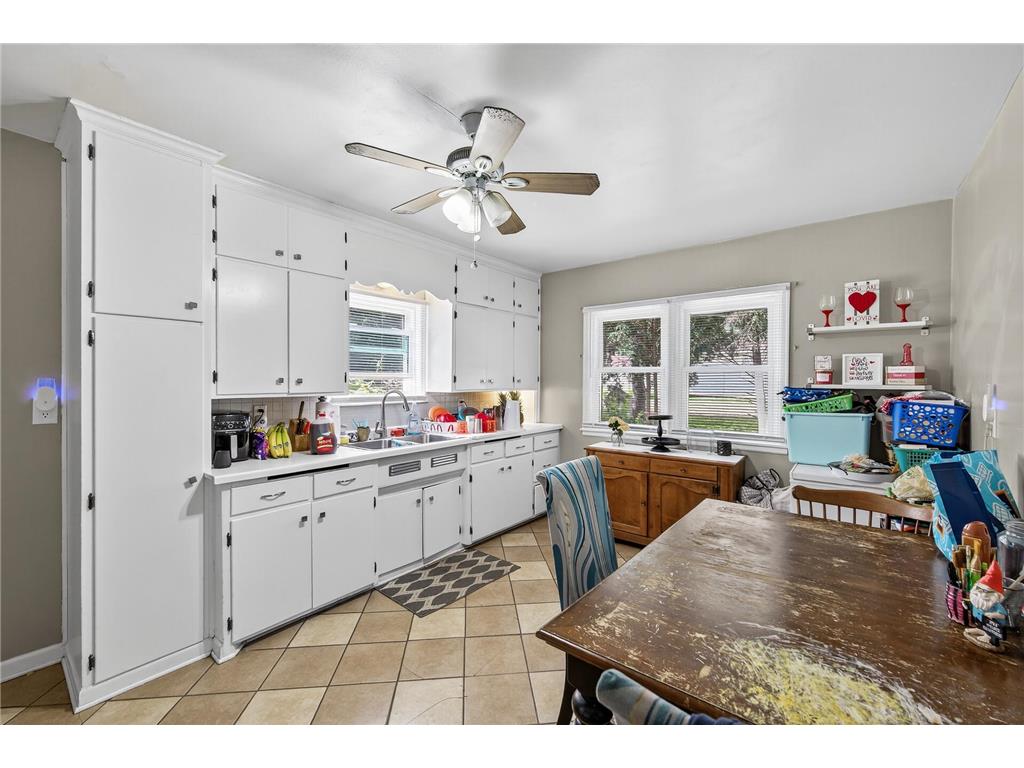 1562 Ivy Avenue E Saint Paul MN 55106 7003712 image2