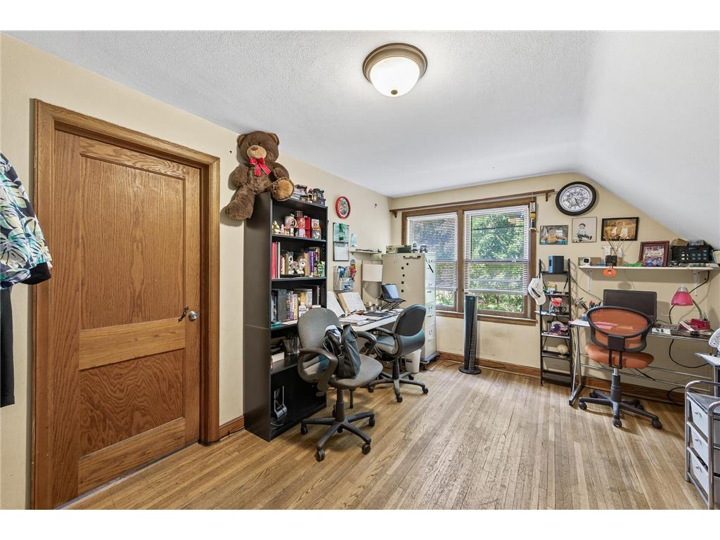 1562 Ivy Avenue E Saint Paul MN 55106 7069944 image11