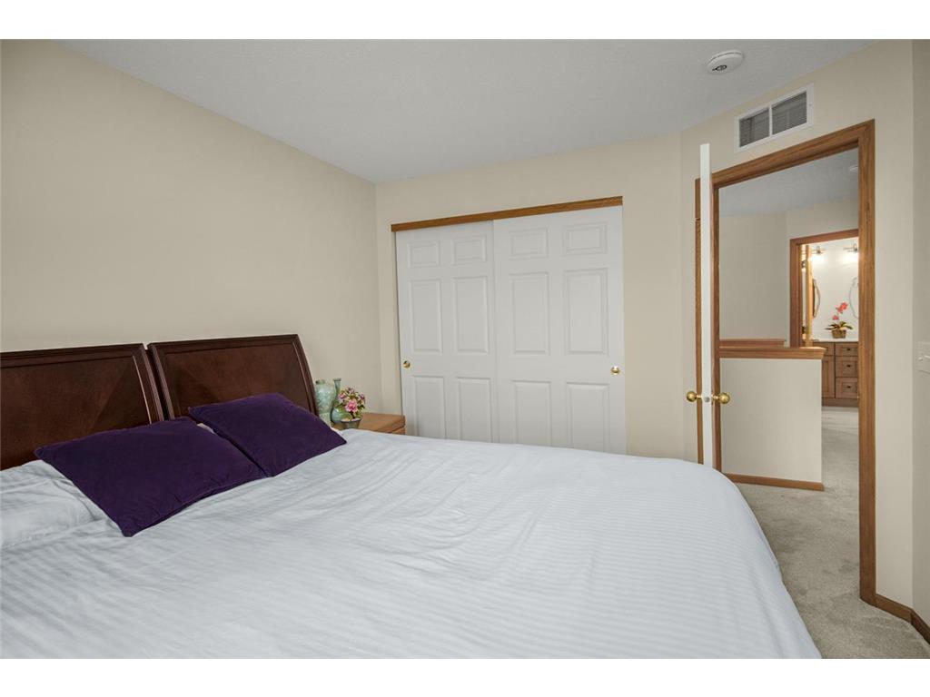 1562 Liberty Circle Shakopee MN 55379 6819334 image26