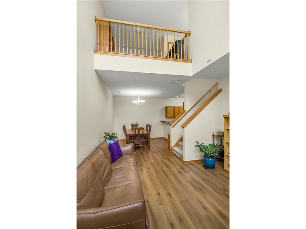 1562 Liberty Circle Shakopee MN 55379 6819334 image4