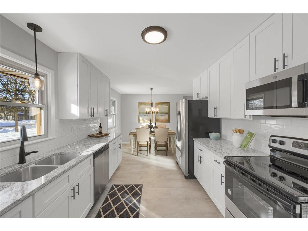 15620 Gleason Lake Drive Plymouth MN 55447 6329556 image1