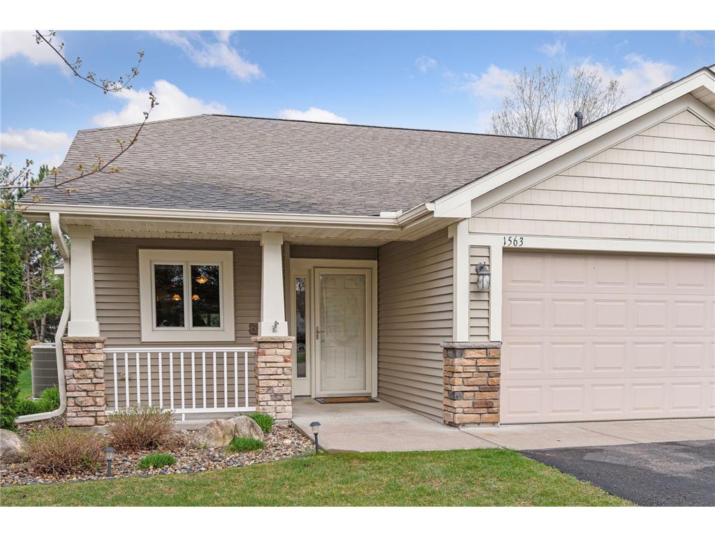 1563 Crestmoor Drive #21 New Richmond WI 54017 6514356 image1