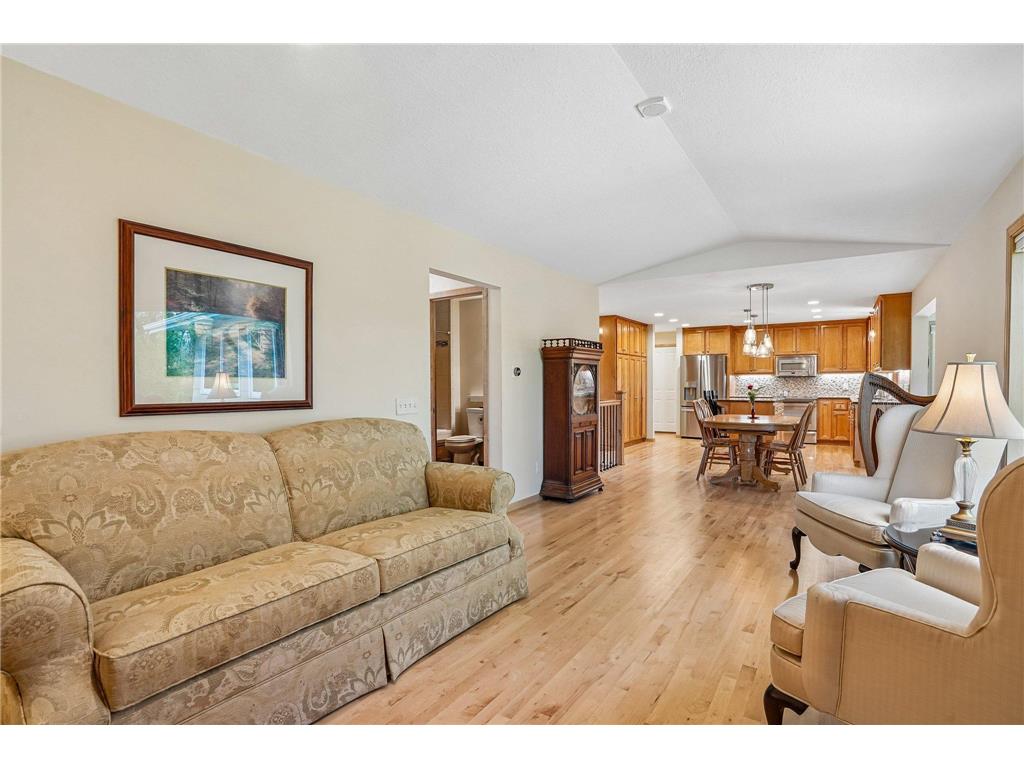 15631 Skyline Avenue NW Prior Lake MN 55372 - Upper Prior 7069845 image10
