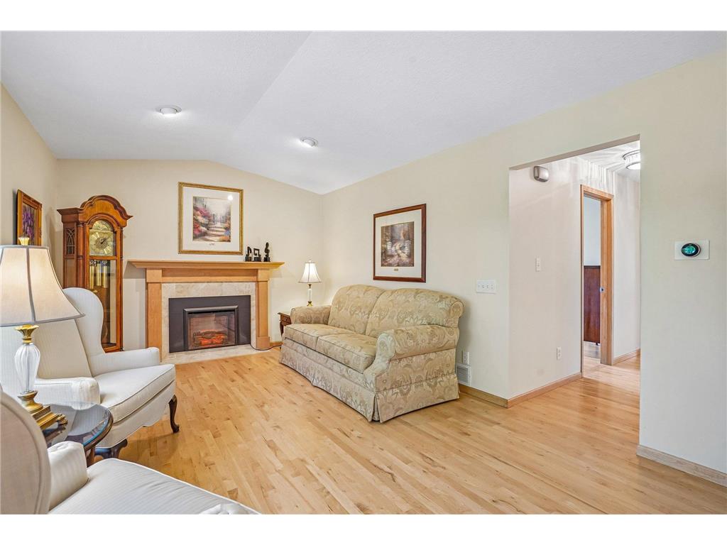 15631 Skyline Avenue NW Prior Lake MN 55372 - Upper Prior 7069845 image9