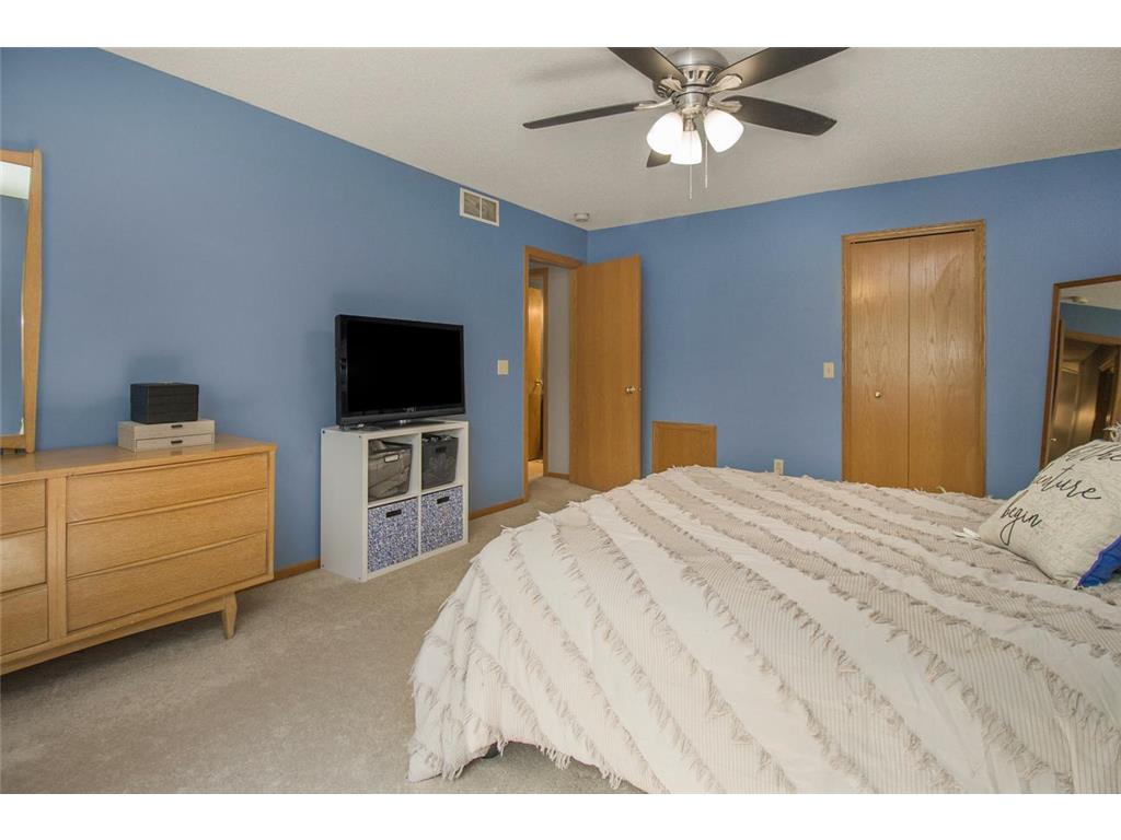 15634 Garnet Way #21 Apple Valley MN 55124 7098215 image20