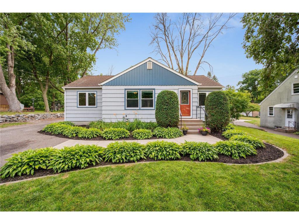 1564 Burns Avenue Saint Paul MN 55106 6400417 image1