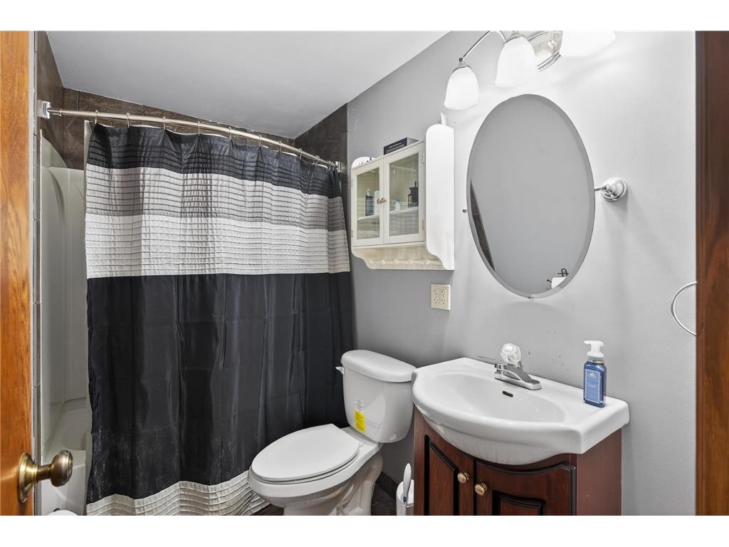 1564 Knoll Drive Shoreview MN 55126 7043351 image15