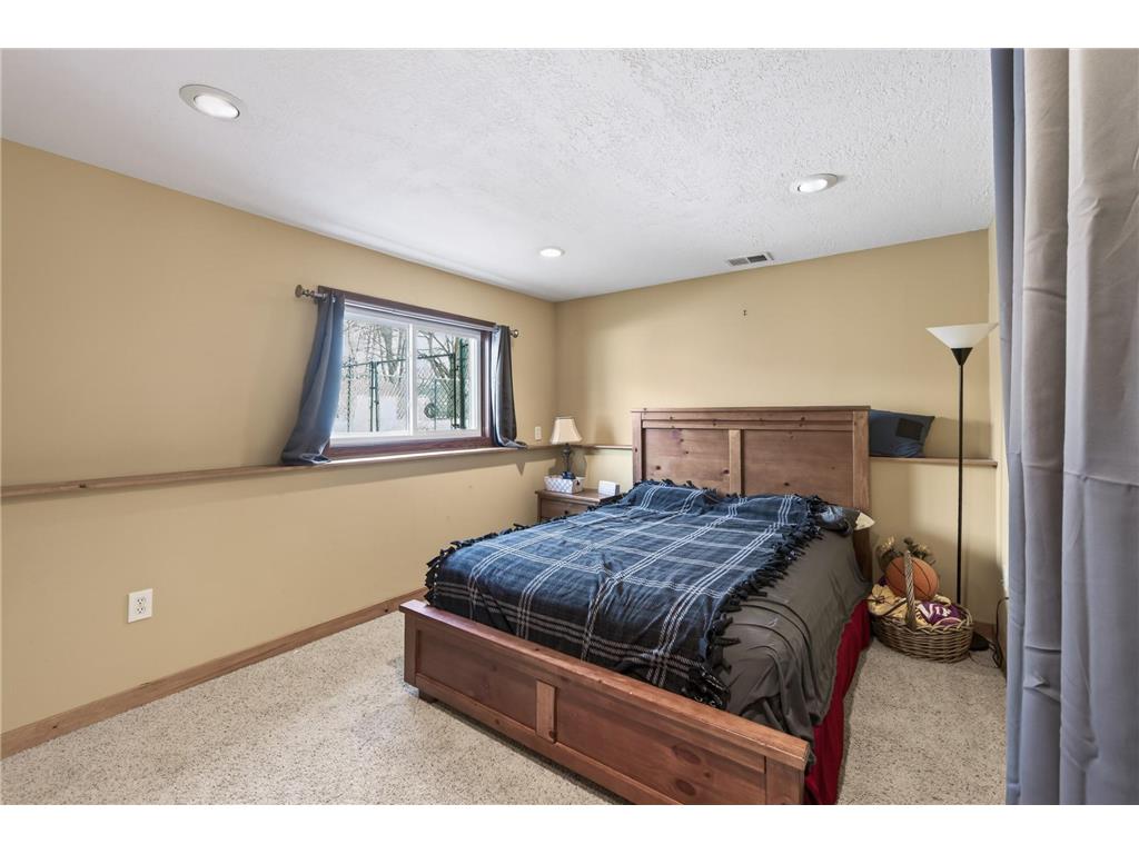 1564 Knoll Drive Shoreview MN 55126 7043351 image18