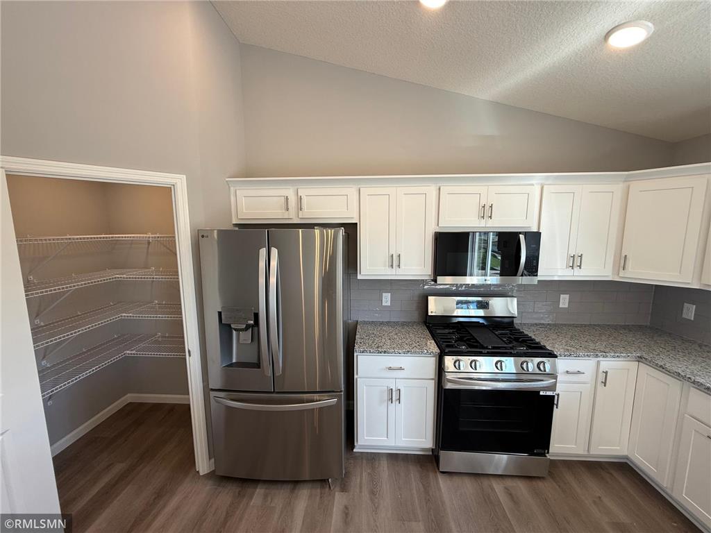 1564 Meadows Drive NE East Bethel MN 55011 7057871 image5