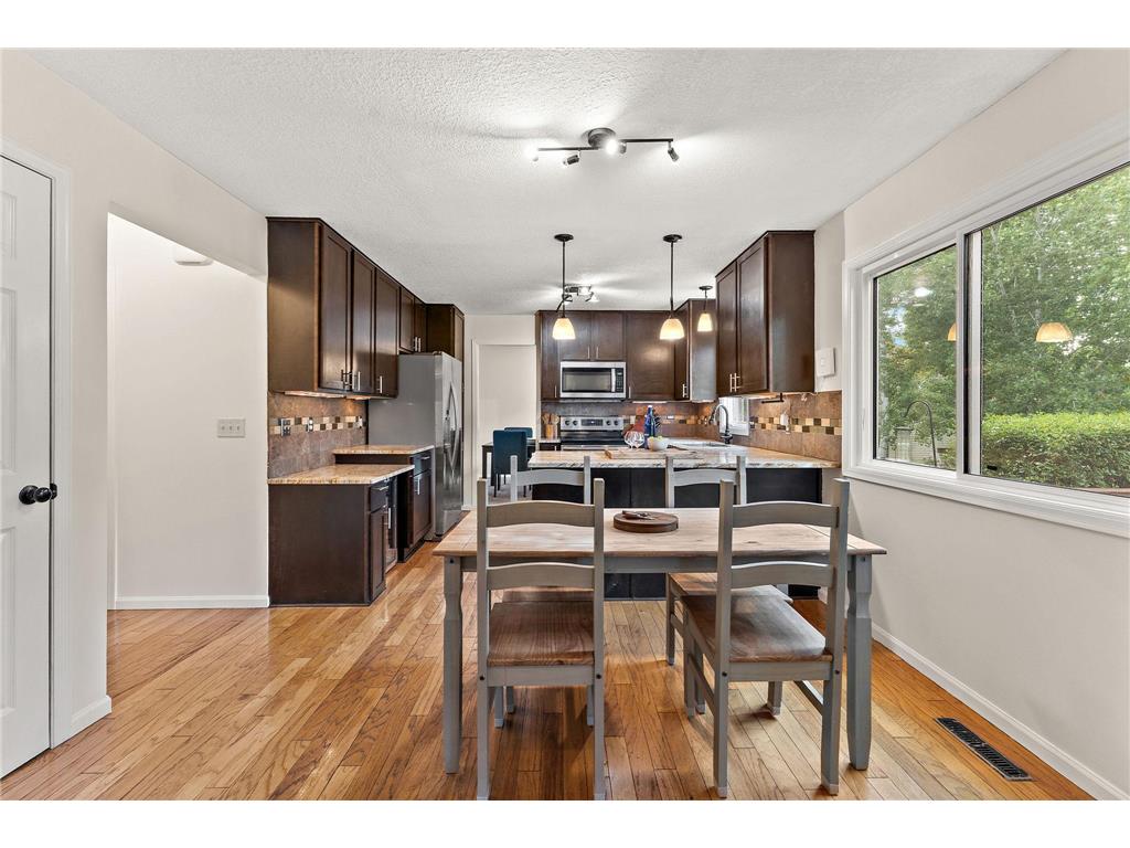 15659 Highview Lane Apple Valley MN 55124 7078050 image10