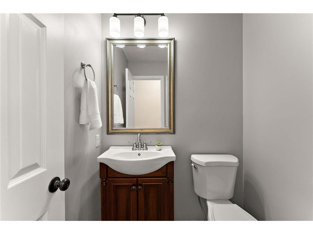 15659 Highview Lane Apple Valley MN 55124 7078050 image20