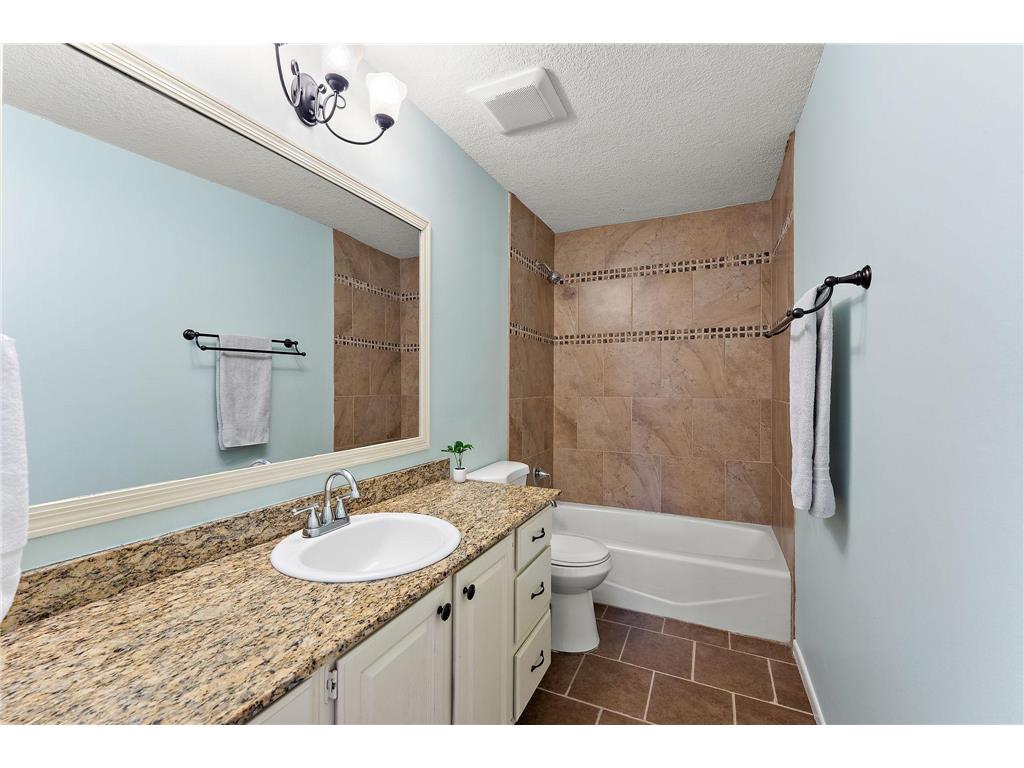 15659 Highview Lane Apple Valley MN 55124 7078050 image32