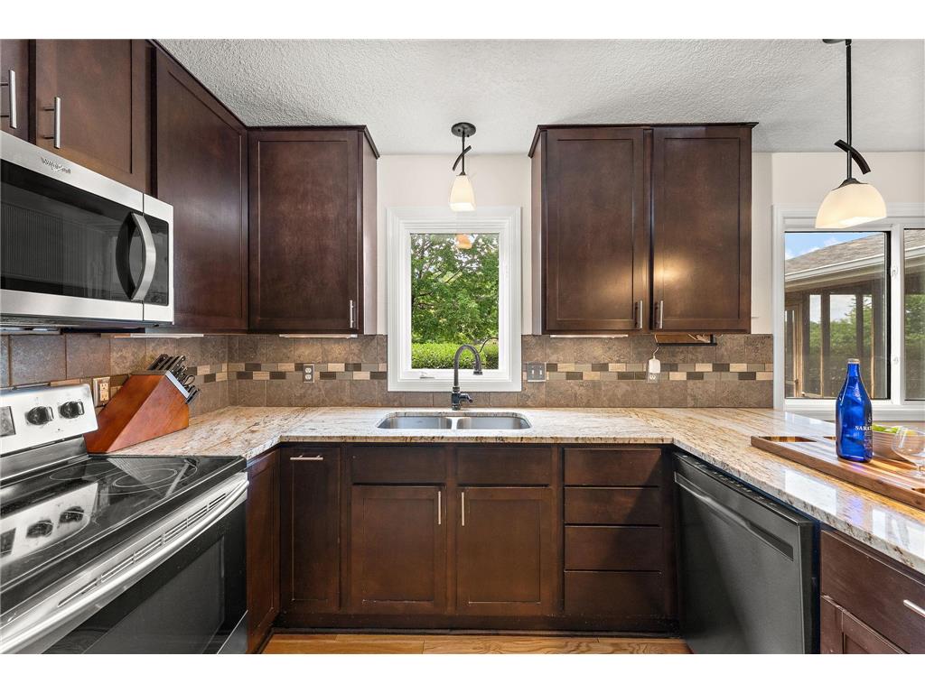 15659 Highview Lane Apple Valley MN 55124 7078050 image7