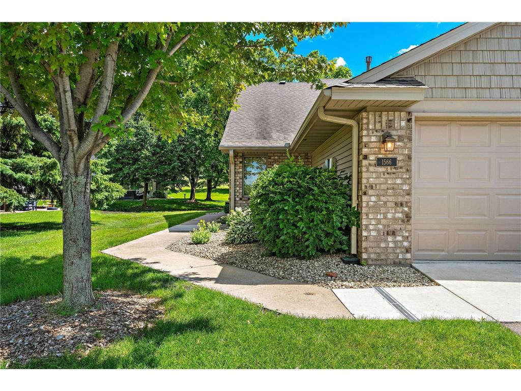 1566 Antler Point Eagan MN 55122 6756170 image1