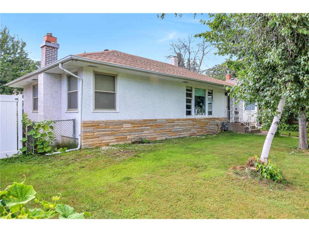 1567 Atlantic Street Saint Paul MN 55106 6782559 image1