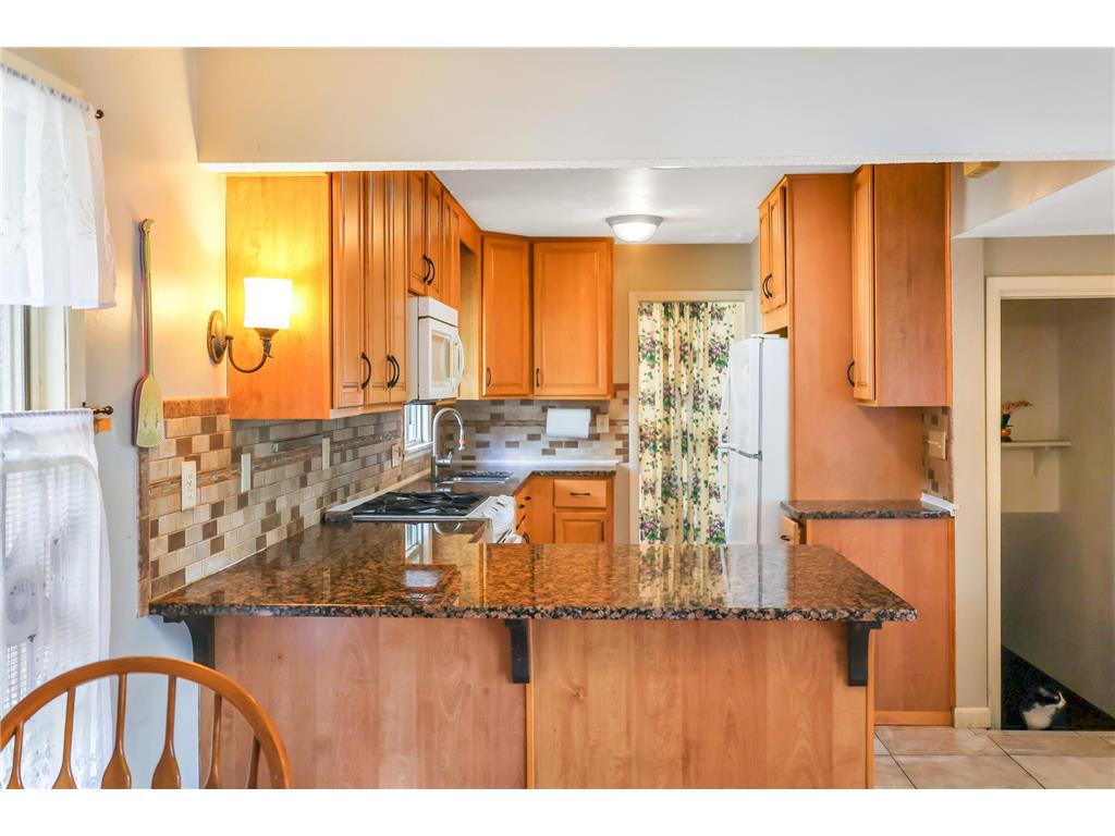 1567 Atlantic Street Saint Paul MN 55106 6782559 image3