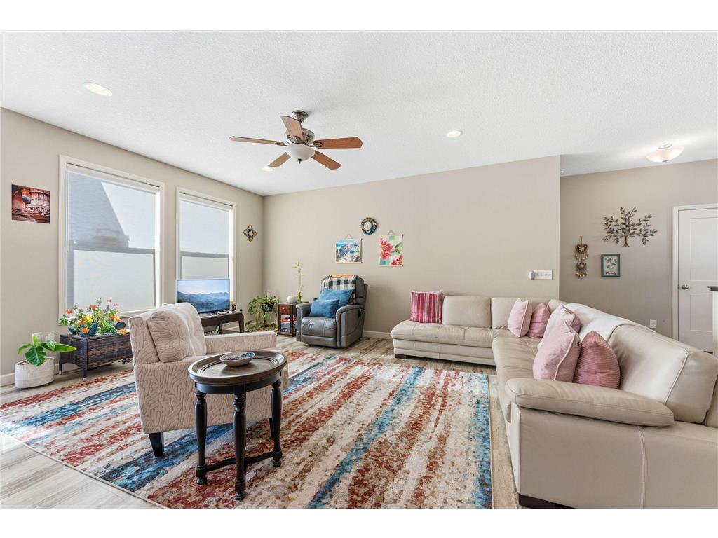 15672 Fairchild Way Apple Valley MN 55124 7046567 image5