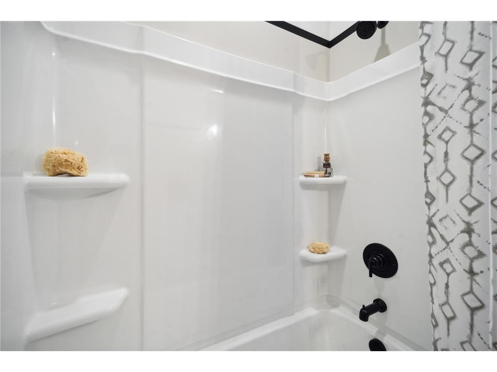 15680 Goodview Avenue N Hugo MN 55038 6519938 image24