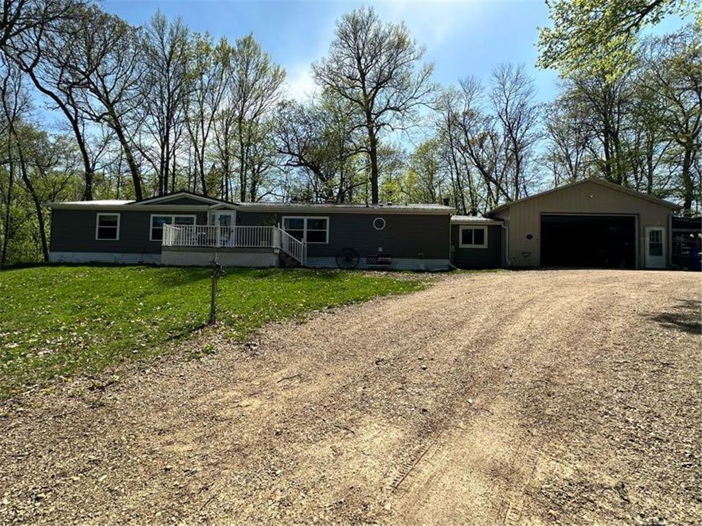 15681 Larson Road Altura MN 55910 6368769 image1
