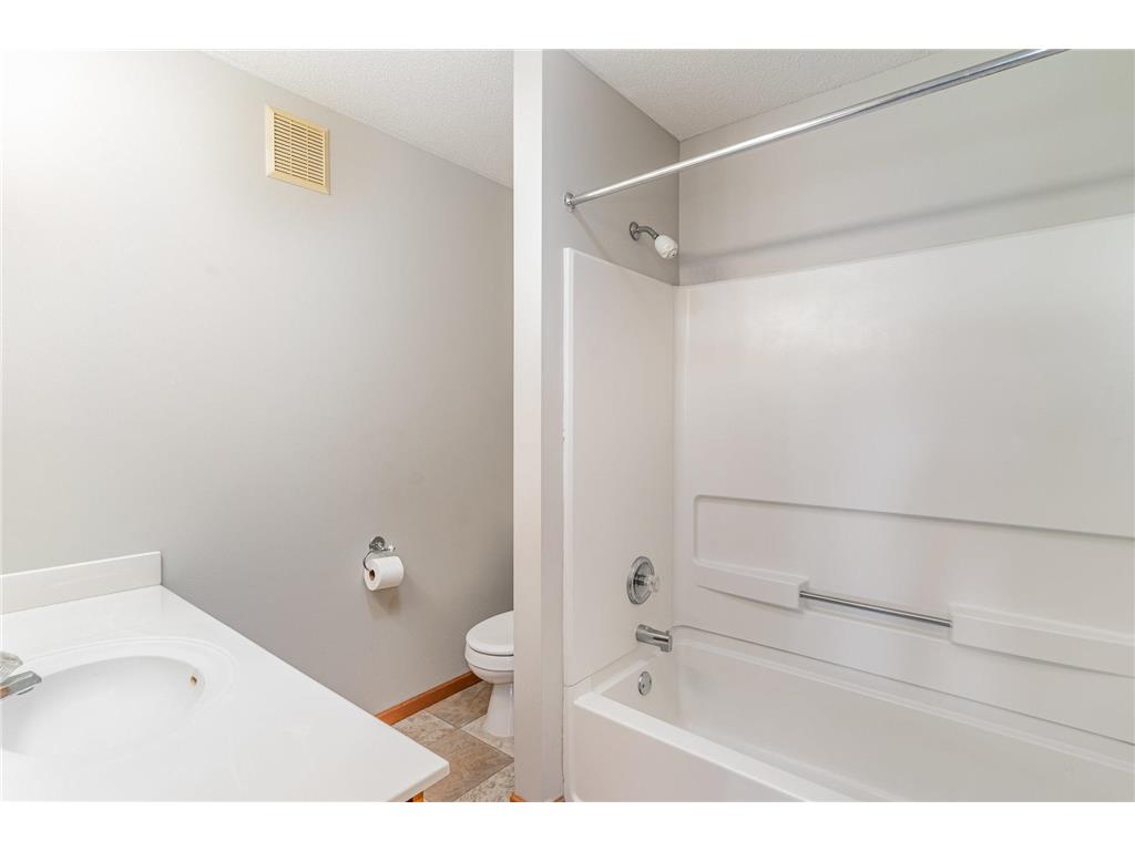 15684 Finewood Court Apple Valley MN 55124 6819229 image24