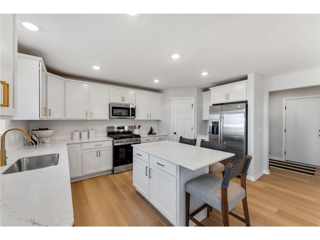 15687 73rd Street NE Otsego MN 55330 7032876 image3