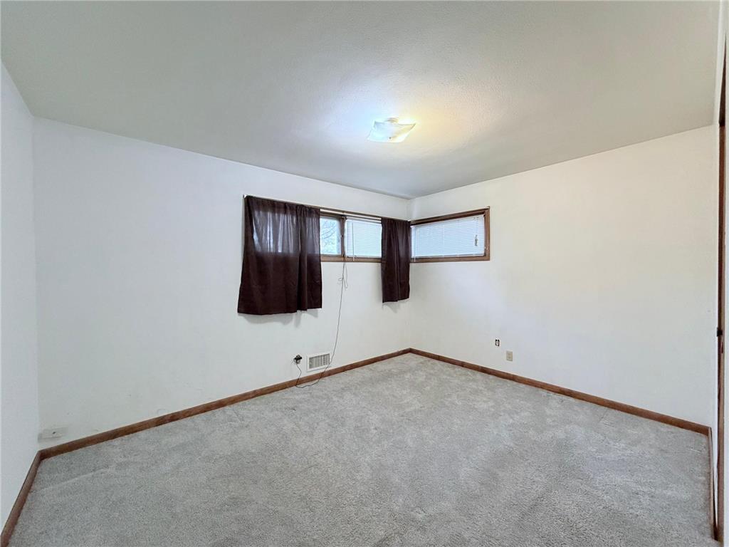 1569 Montana Avenue E Saint Paul MN 55106 6822488 image10