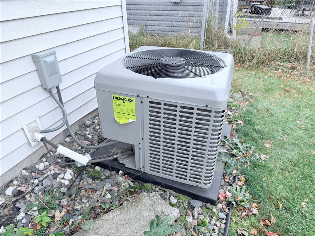 1569 Montana Avenue E Saint Paul MN 55106 6822488 image15