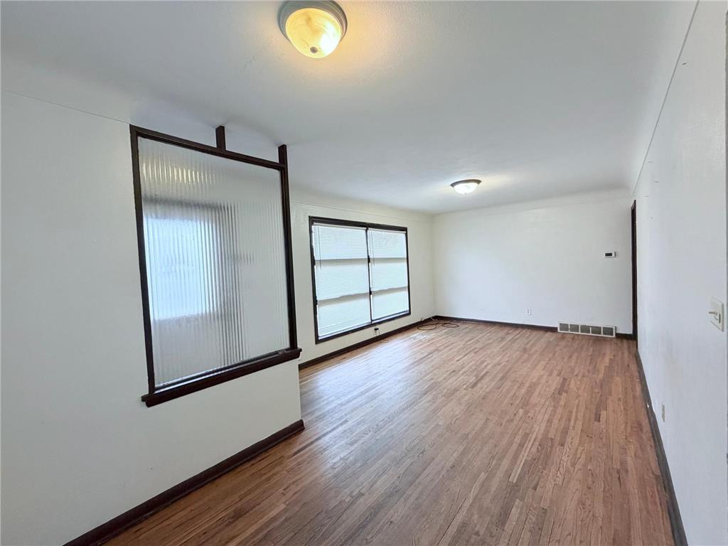 1569 Montana Avenue E Saint Paul MN 55106 6822488 image4