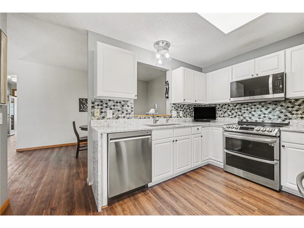 15691 Flackwood Way Apple Valley MN 55124 7053742 image10