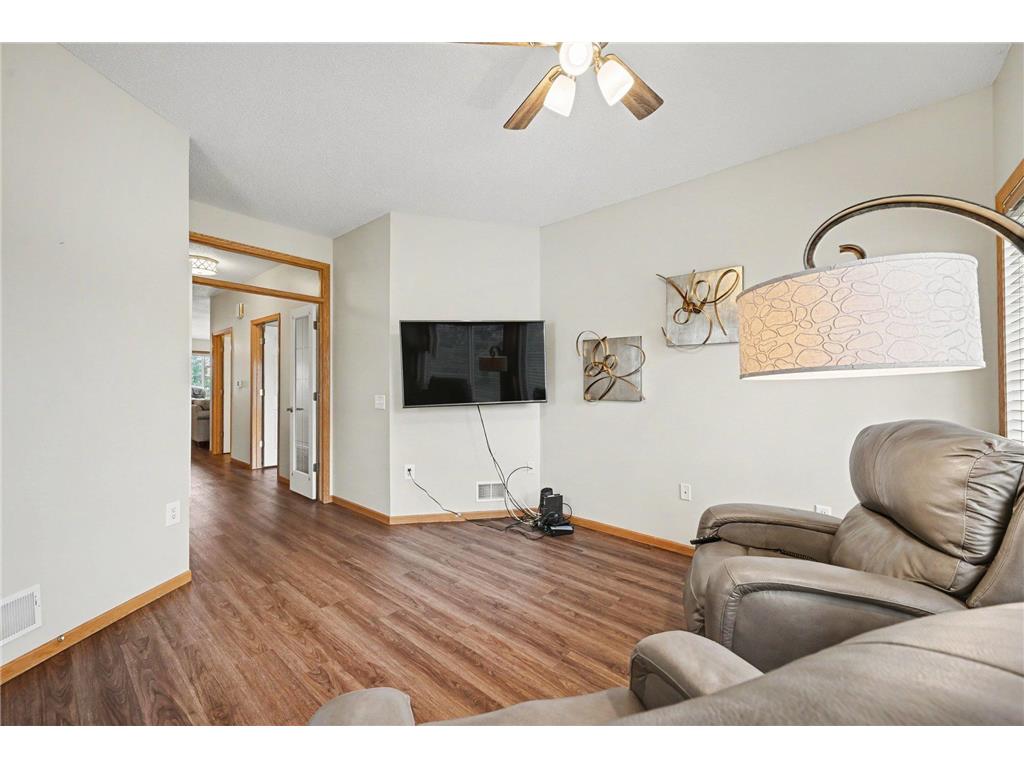 15691 Flackwood Way Apple Valley MN 55124 7053742 image15