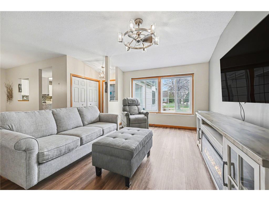 15691 Flackwood Way Apple Valley MN 55124 7053742 image4