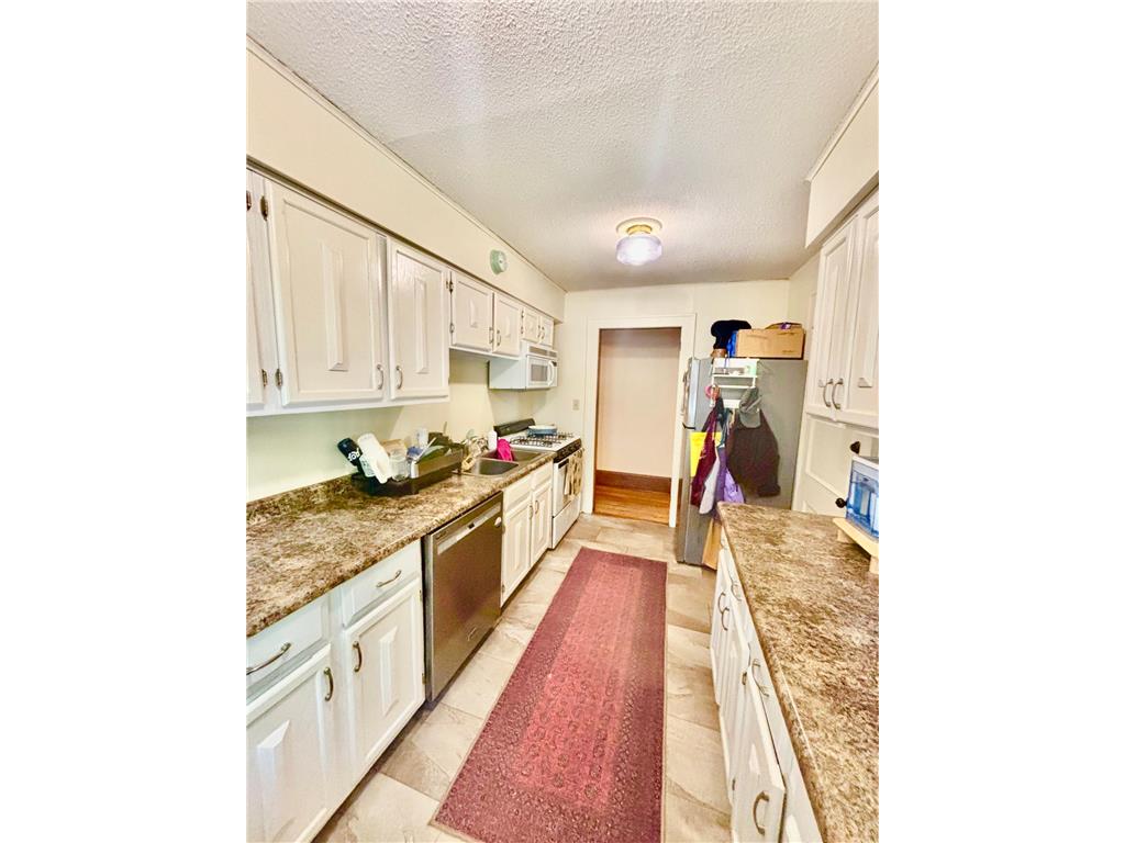 157 Lexington Parkway S Saint Paul MN 55105 7098240 image13