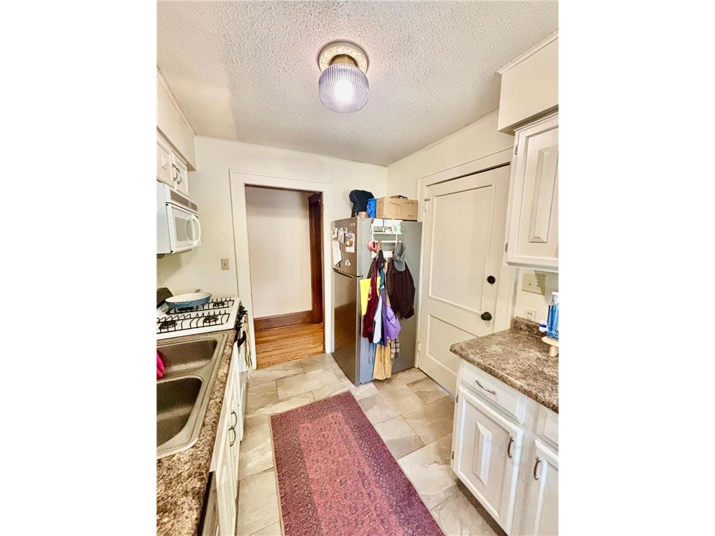 157 Lexington Parkway S Saint Paul MN 55105 7098240 image14