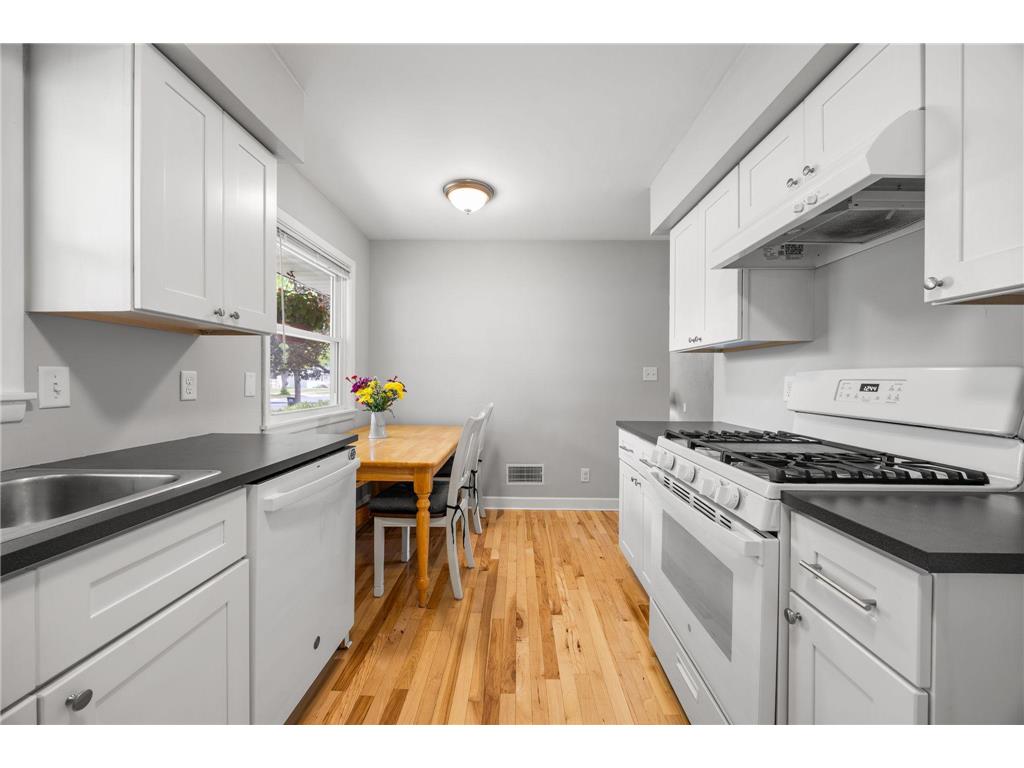 157 Macarthur Street W South Saint Paul MN 55075 7076648 image15