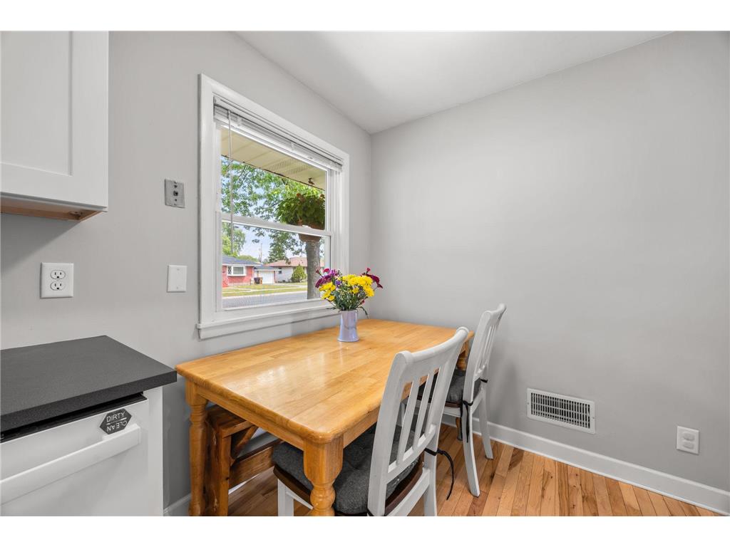 157 Macarthur Street W South Saint Paul MN 55075 7076648 image17
