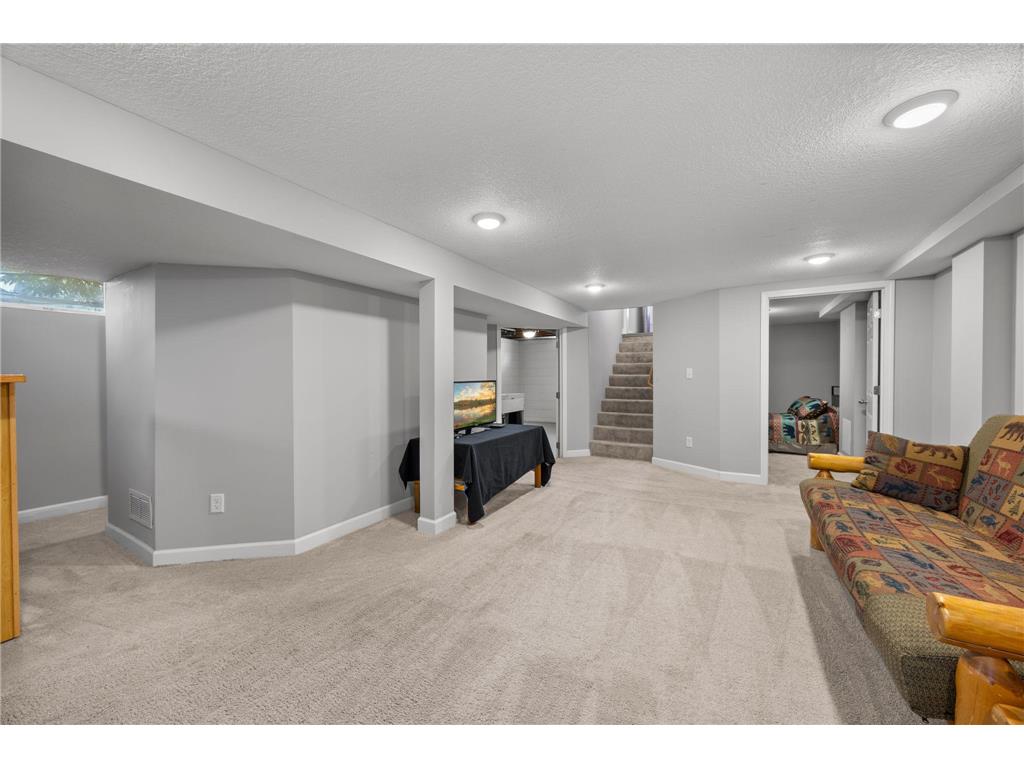 157 Macarthur Street W South Saint Paul MN 55075 7076648 image25