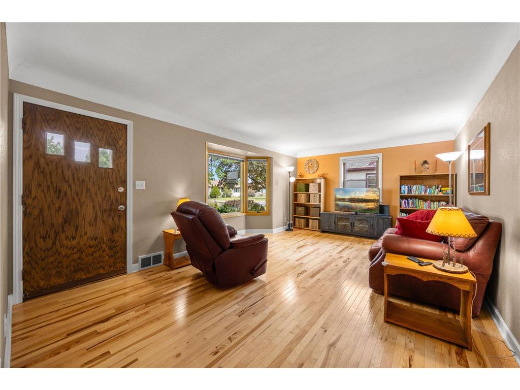 157 Macarthur Street W South Saint Paul MN 55075 7076648 image8