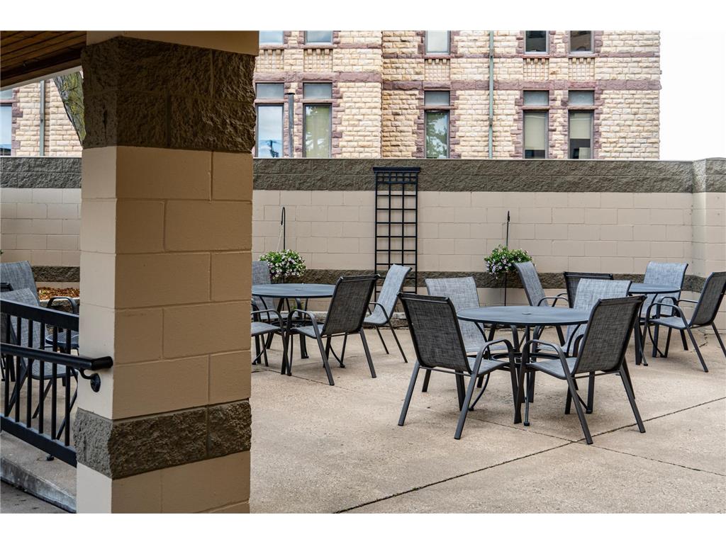 157 W 3rd Street Winona MN 55987 6730405 image18