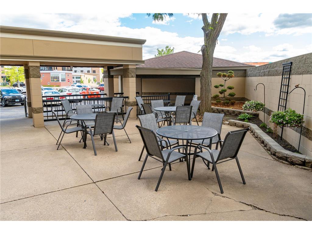 157 W 3rd Street Winona MN 55987 6730405 image19