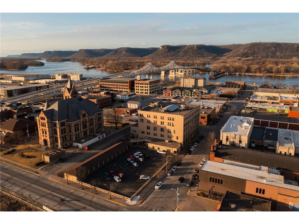 157 W 3rd Street Winona MN 55987 6730405 image24